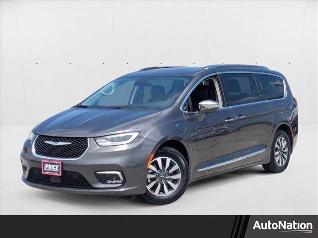 2021 Chrysler Pacifica Hybrid Limited — Minivan — 71,069 mi — Santa Clarita, CA