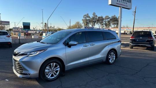 2024 Toyota Sienna Limited — Minivan — 10,087 mi — Mesa, AZ