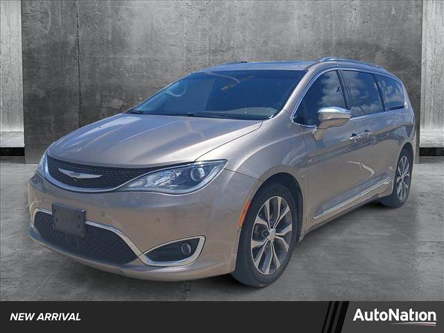 2017 Chrysler Pacifica Limited — Minivan — 111,472 mi — Corpus Christi, TX