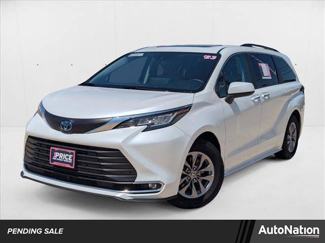 2023 Toyota Sienna XLE — Minivan — 49,839 mi — Corpus Christi, TX