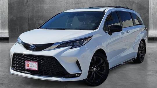2023 Toyota Sienna XSE 7-Passenger