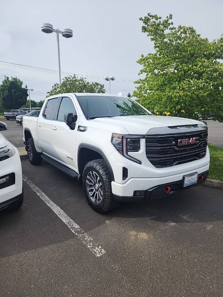 2023 GMC Sierra 1500 AT4 — Pickup Truck — 28,260 mi — Newberg, OR