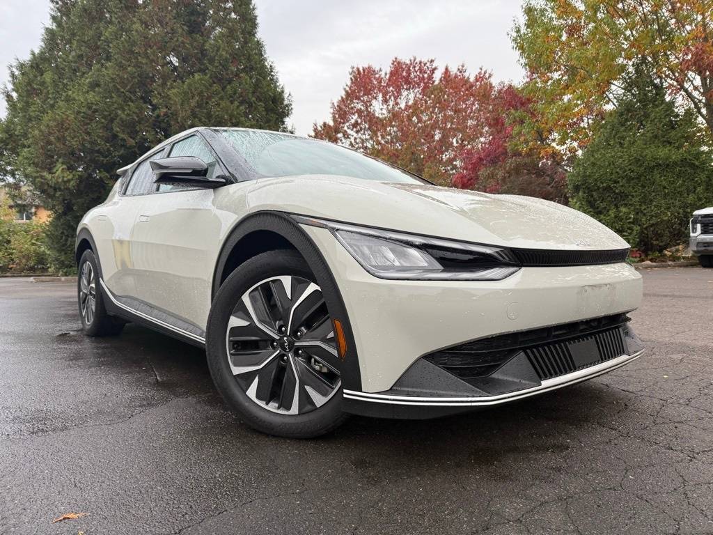 2024 Kia EV6 Light Long Range — SUV — 33,780 mi — Newberg, OR