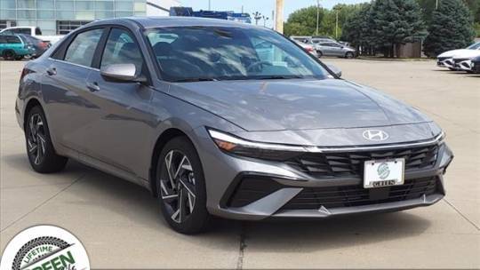 2024 Hyundai Elantra SEL — Sedan — 16 mi — Springfield, IL