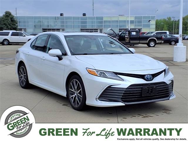 2023 Toyota Camry Hybrid XLE — Sedan — 12,038 mi — Springfield, IL