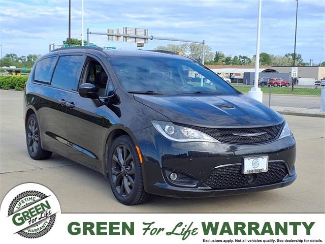 2019 Chrysler Pacifica Touring L Plus — Minivan — 80,129 mi — Springfield, IL