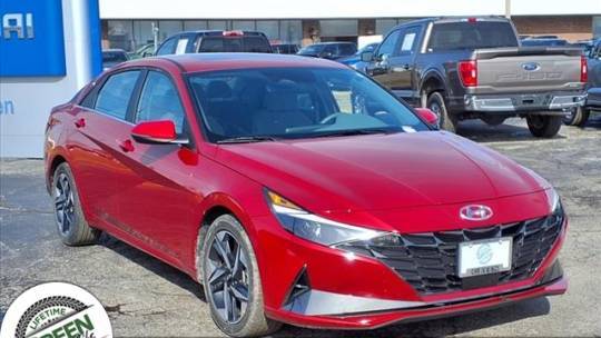 2022 Hyundai Elantra SEL — Sedan — 17,935 mi — Springfield, IL