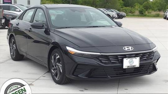 2024 Hyundai Elantra SEL — Sedan — 11 mi — Springfield, IL