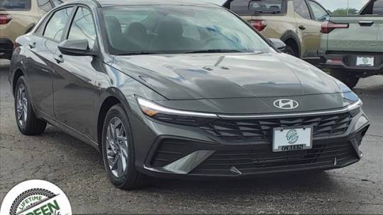 2024 Hyundai Elantra SEL — Sedan — 12 mi — Springfield, IL