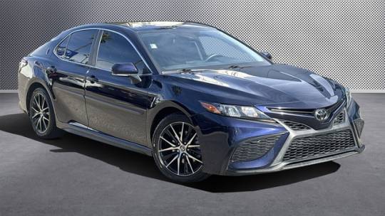2022 Toyota Camry SE — Sedan — 63,522 mi — Glendale, CA