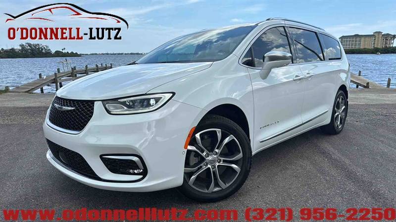 2024 Chrysler Pacifica Pinnacle — Minivan — 8,992 mi — Melbourne, FL