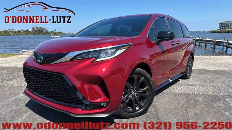 2024 Toyota Sienna XSE — Minivan — 7,637 mi — Melbourne, FL