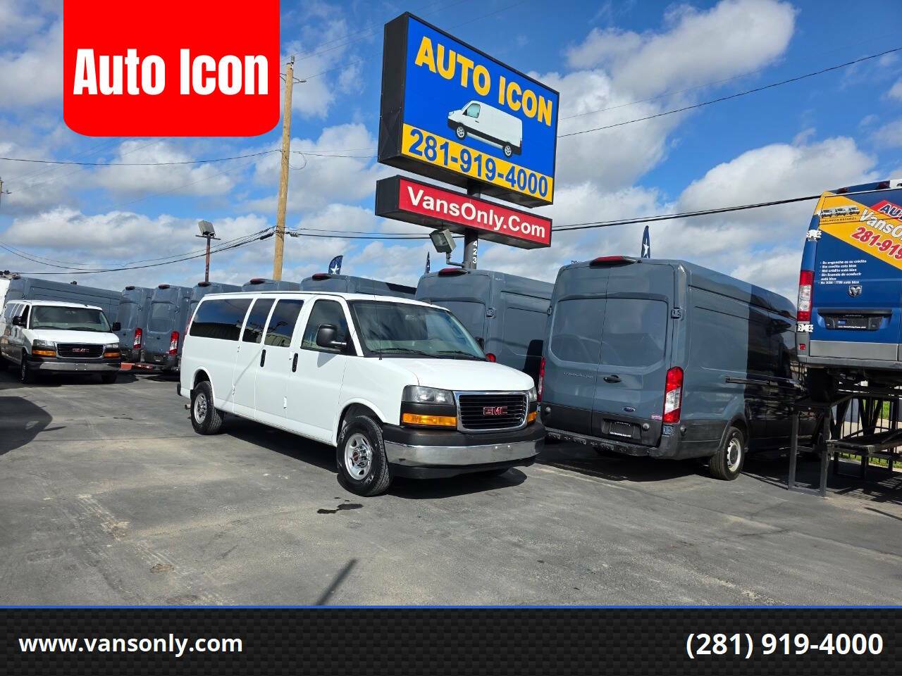 2018 GMC Savana Passenger LT — Passenger Van — 160,335 mi — Houston, TX