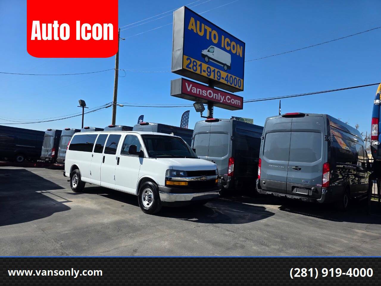 2018 Chevrolet Express Passenger LT — Passenger Van — 86,668 mi — Houston, TX