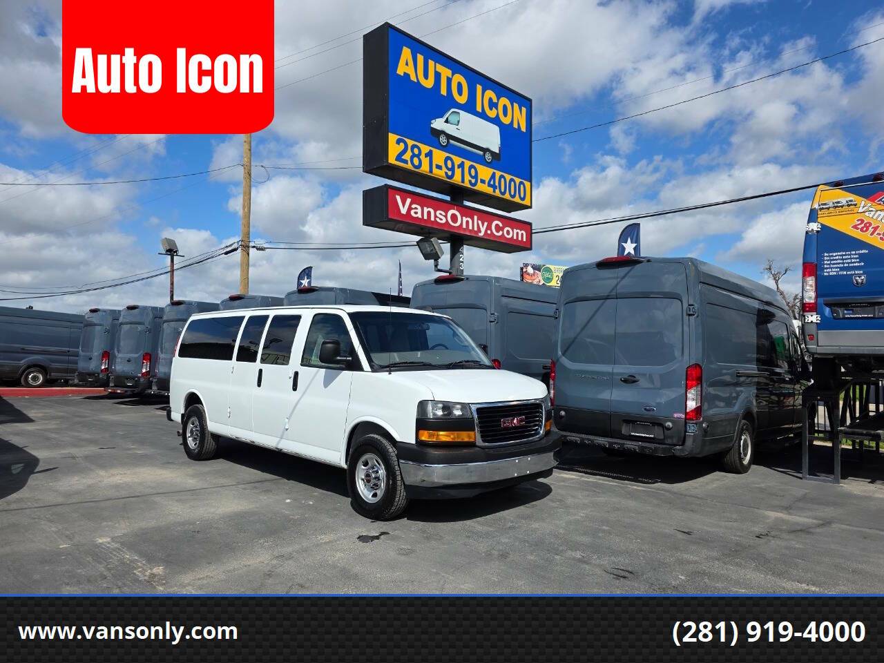 2018 GMC Savana Passenger LT — Passenger Van — 145,139 mi — Houston, TX