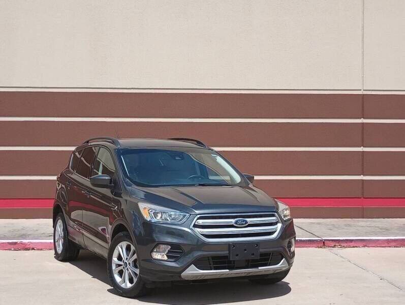2018 Ford Escape Titanium — SUV — 81,636 mi — Houston, TX