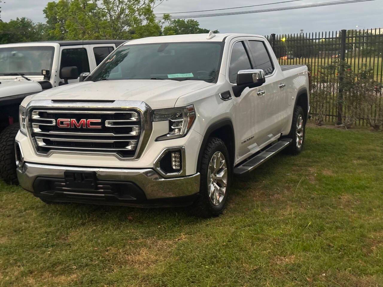 2019 GMC Sierra 1500 SLT — Pickup Truck — 88,865 mi — Houston, TX