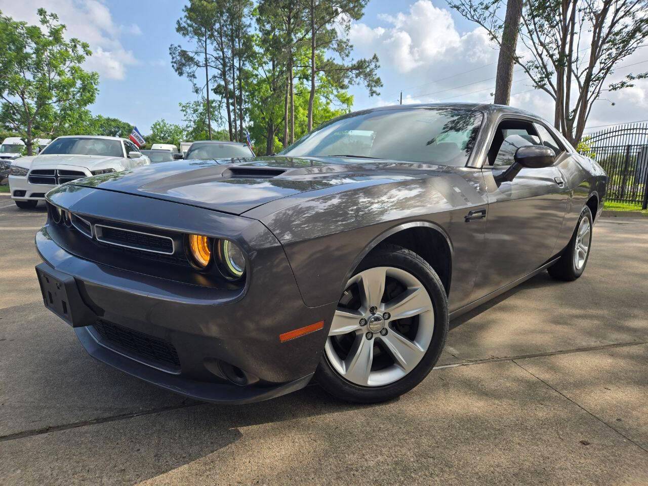 2015 Dodge Challenger SXT — Coupe — 100,007 mi — Houston, TX