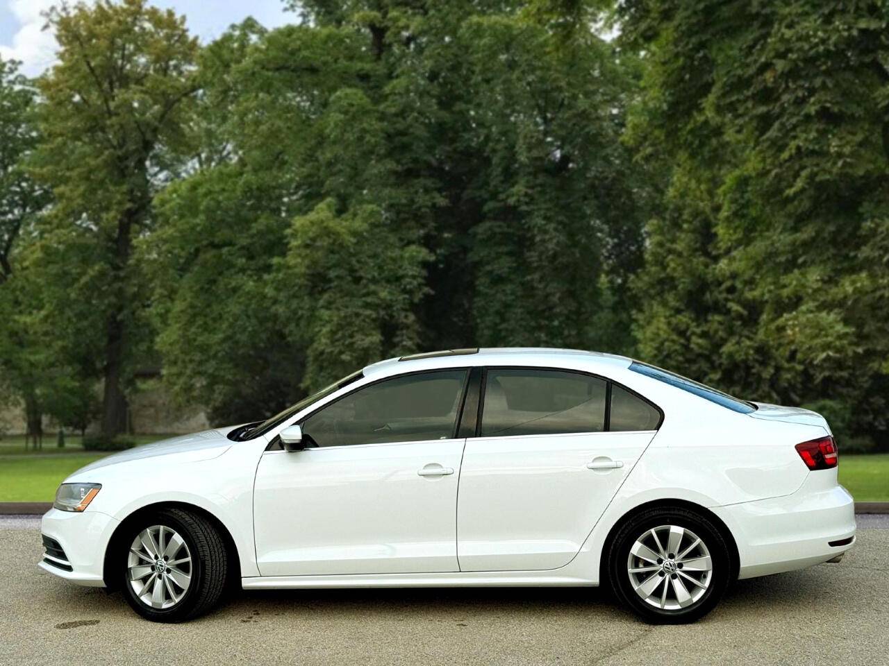 2017 Volkswagen Jetta 1.4T SE — Sedan — 108,294 mi — San Antonio, TX