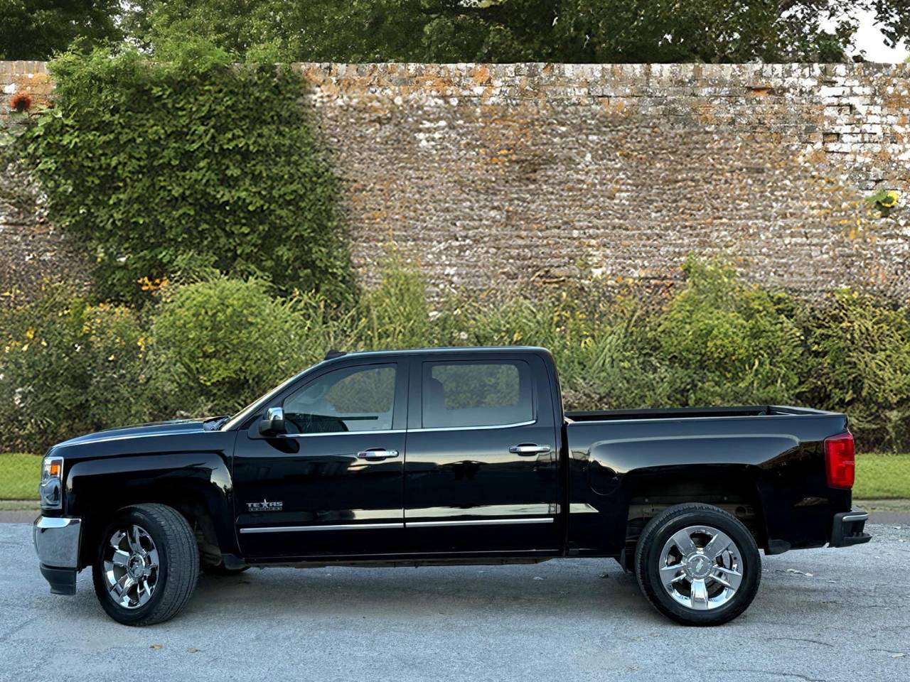 2018 Chevrolet Silverado 1500 LTZ — Pickup Truck — 114,642 mi — San Antonio, TX