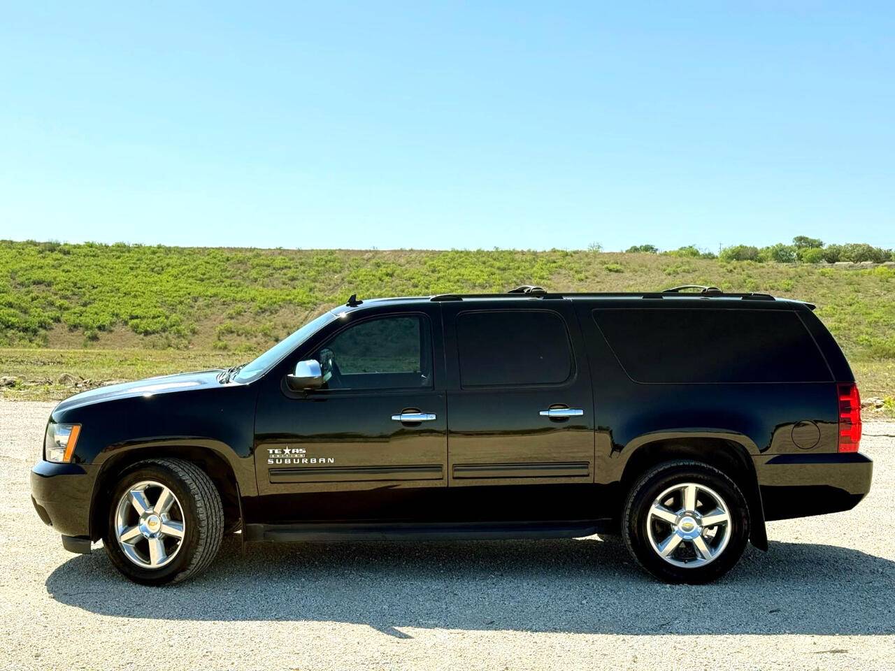 2014 Chevrolet Suburban LS — SUV — 95,181 mi — San Antonio, TX