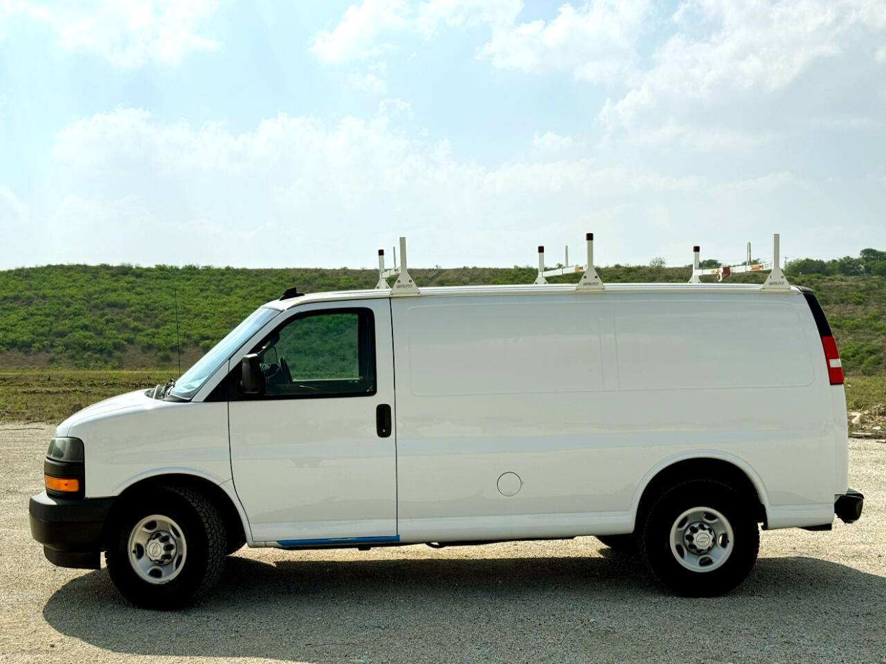 2018 Chevrolet Express Cargo Van Base — Cargo Van — 154,000 mi — San Antonio, TX
