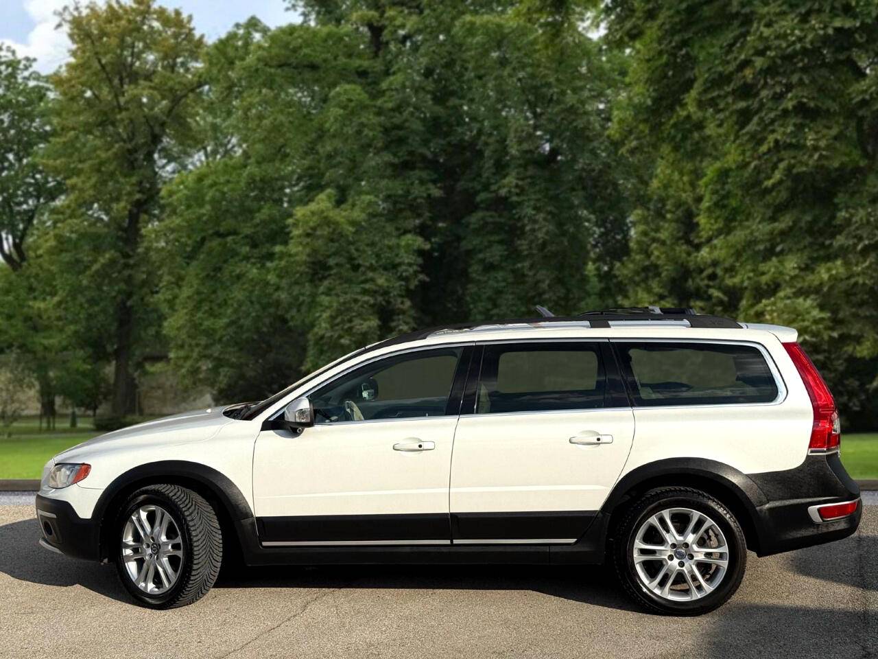 2016 Volvo XC70 T5 Platinum — Wagon — 83,175 mi — San Antonio, TX