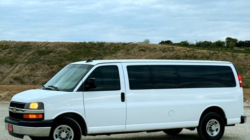 2016 Chevrolet Express Passenger LT — Passenger Van — 137,984 mi — San Antonio, TX