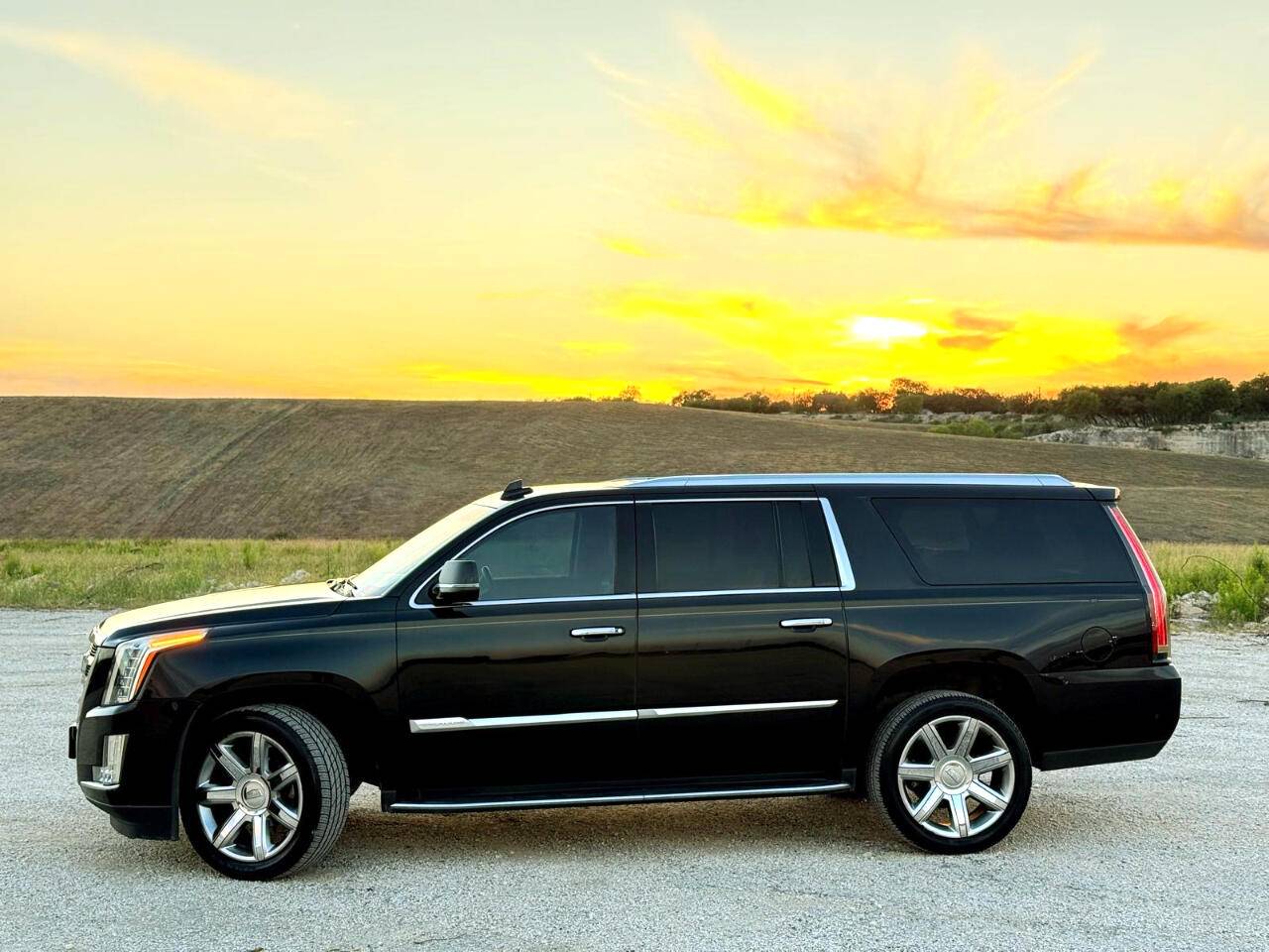 2017 Cadillac Escalade Luxury — SUV — 121,424 mi — San Antonio, TX