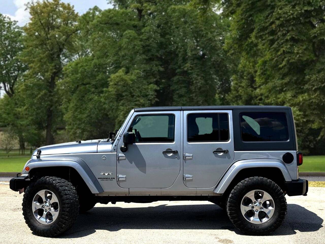 2016 Jeep Wrangler Sahara — SUV — 91,670 mi — San Antonio, TX