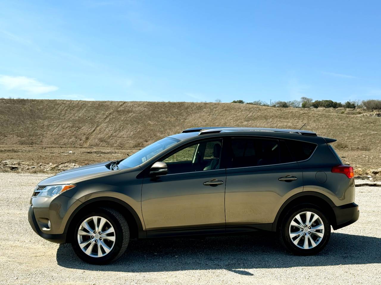 2015 Toyota RAV4 Limited — SUV — 142,514 mi — San Antonio, TX