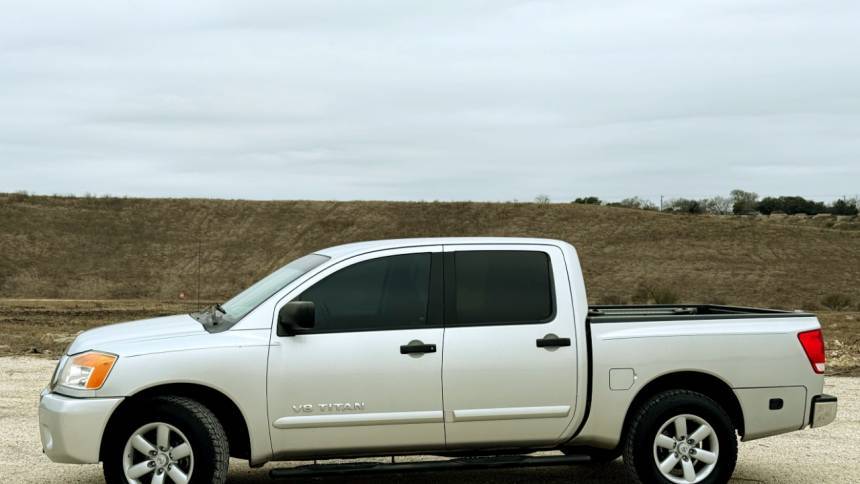 2010 Nissan Titan SE — Pickup Truck — 93,079 mi — San Antonio, TX
