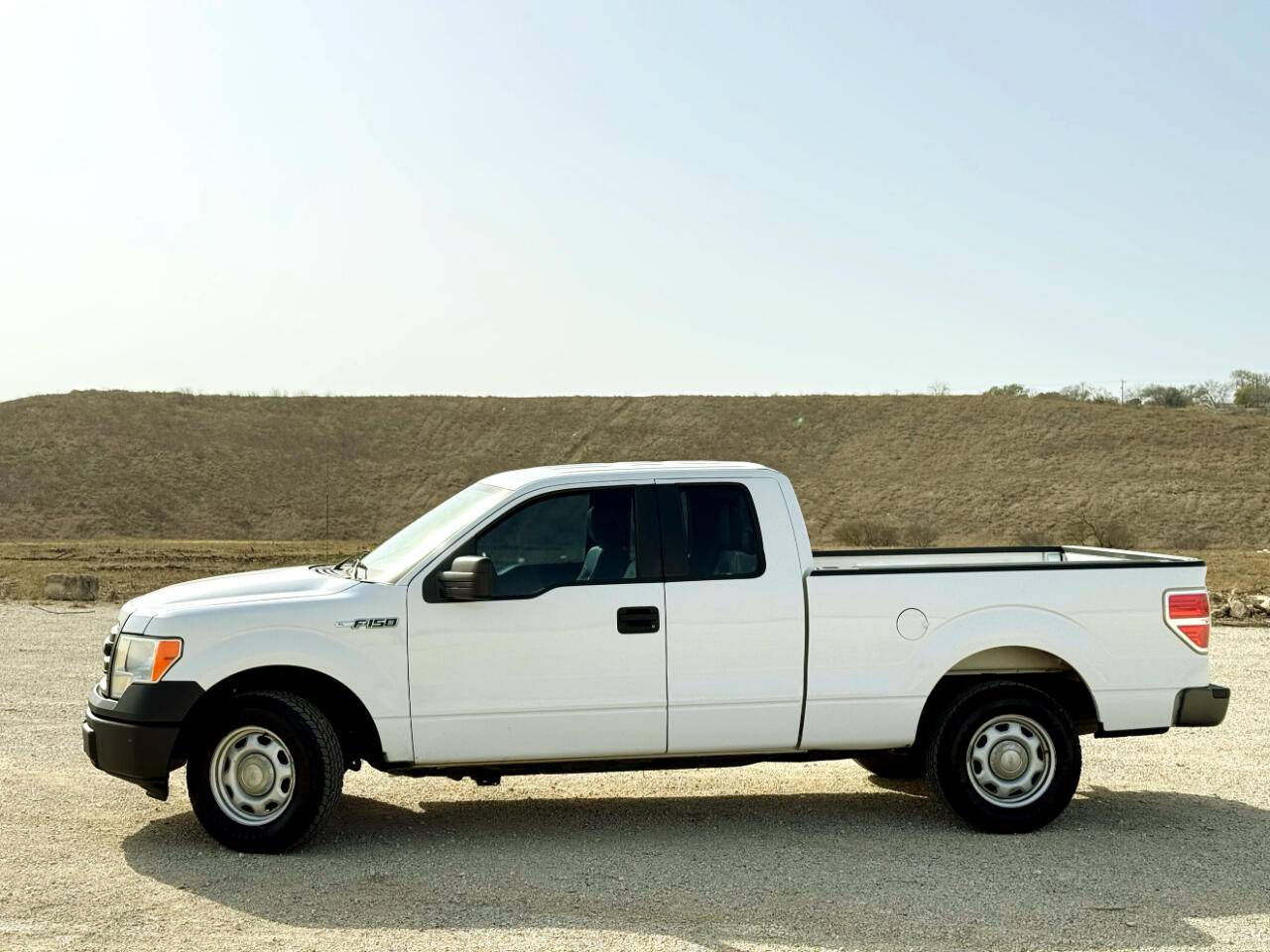 2014 Ford F-150 XL — Pickup Truck — 122,190 mi — San Antonio, TX
