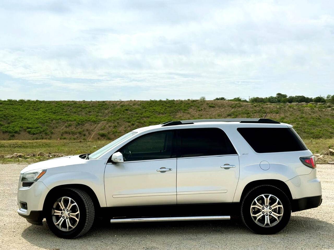 2015 GMC Acadia SLT — SUV — 119,255 mi — San Antonio, TX