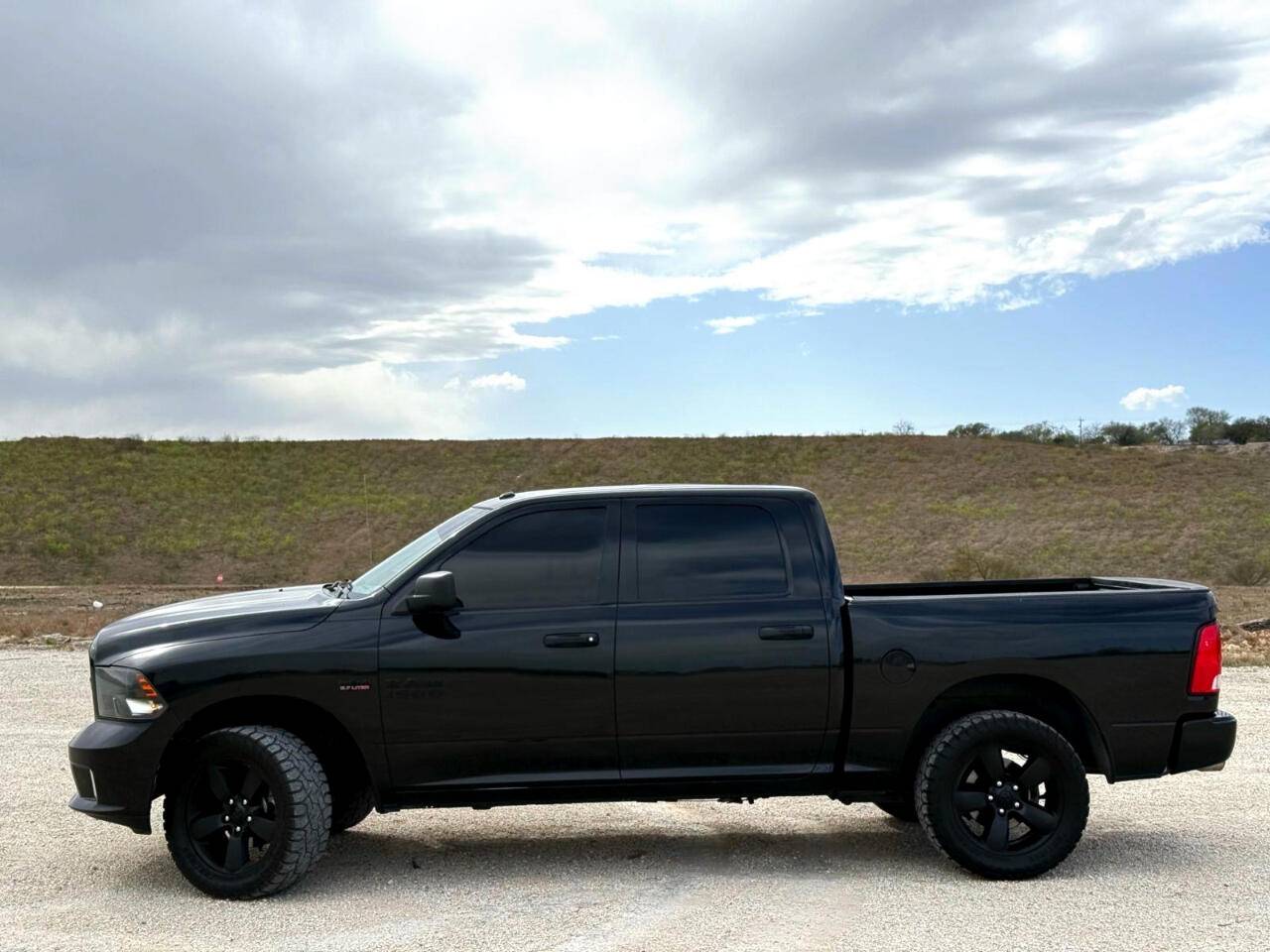 2017 Ram 1500 Express — Pickup Truck — 102,721 mi — San Antonio, TX