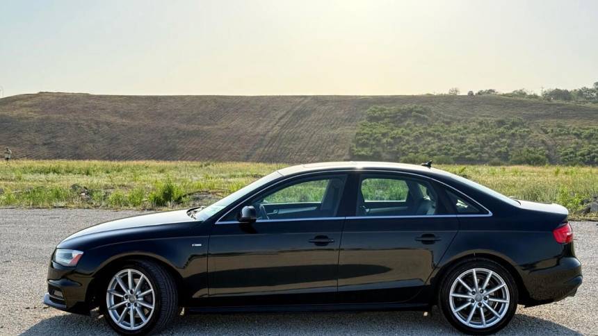 2016 Audi A4 2.0T quattro Premium