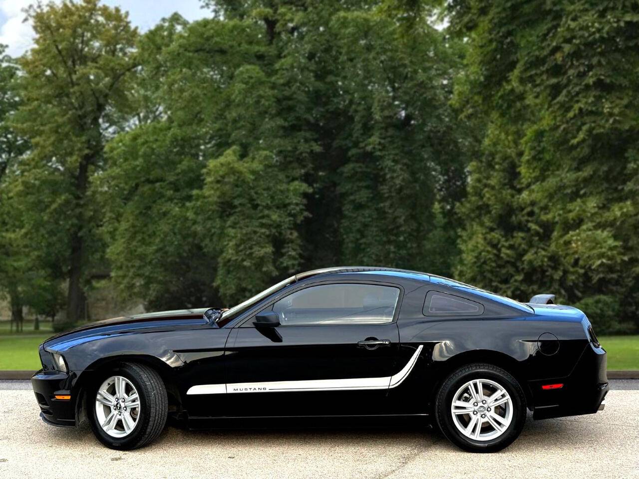 2014 Ford Mustang V6 — Coupe — 135,100 mi — San Antonio, TX