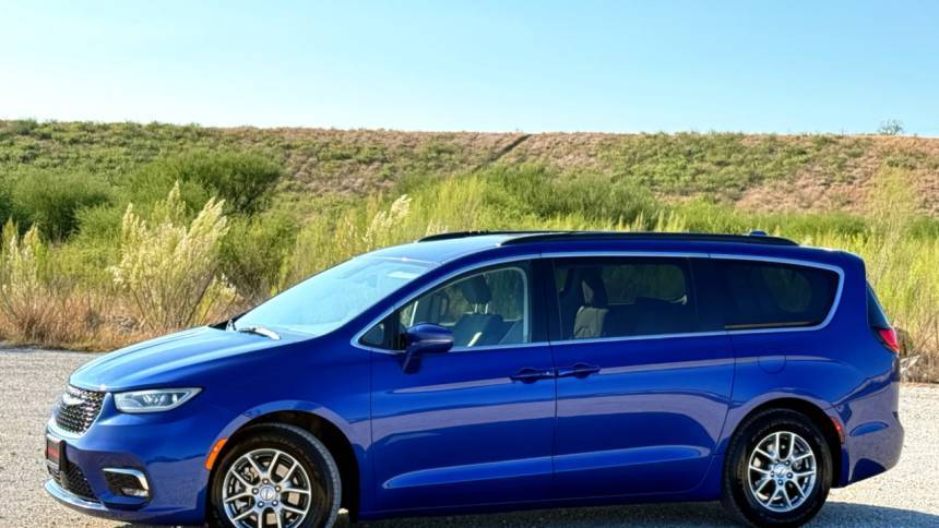 2021 Chrysler Pacifica Touring — Minivan — 99,491 mi — San Antonio, TX