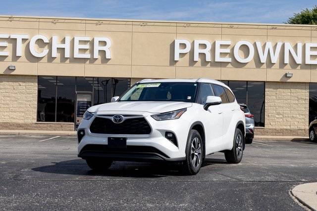 2024 Toyota Highlander XLE — SUV — 25,804 mi — Joplin, MO