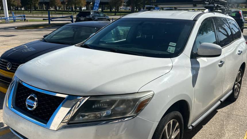 2016 Nissan Pathfinder SV — SUV — 180,123 mi — New Orleans, LA