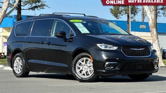 2022 Chrysler Pacifica Touring L — Minivan — 62,273 mi — Concord, CA