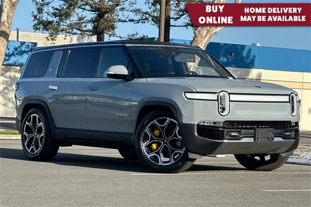 2023 Rivian R1S