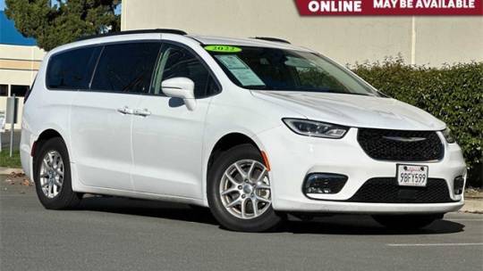 2022 Chrysler Pacifica Touring L — Minivan — 75,956 mi — Concord, CA