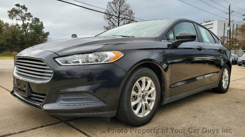 2015 Ford Fusion S — Sedan — 105,298 mi — Houston, TX