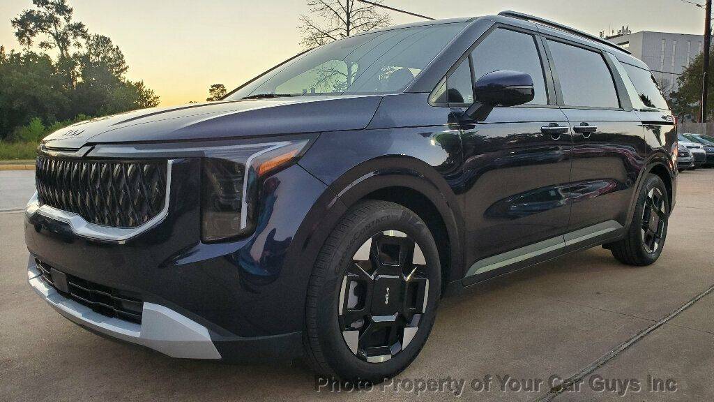 2025 Kia Carnival EX — Minivan — 6,865 mi — Houston, TX
