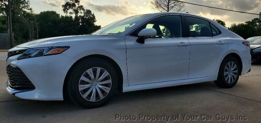 2019 Toyota Camry Hybrid LE — Sedan — 126,670 mi — Houston, TX