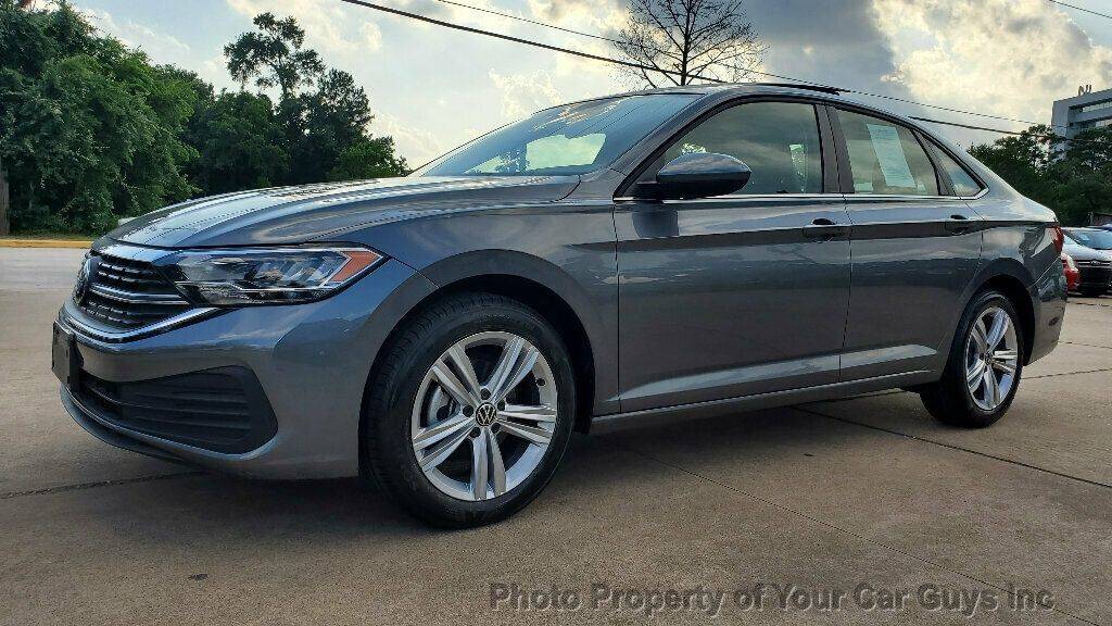 2024 Volkswagen Jetta SE — Sedan — 5,121 mi — Houston, TX