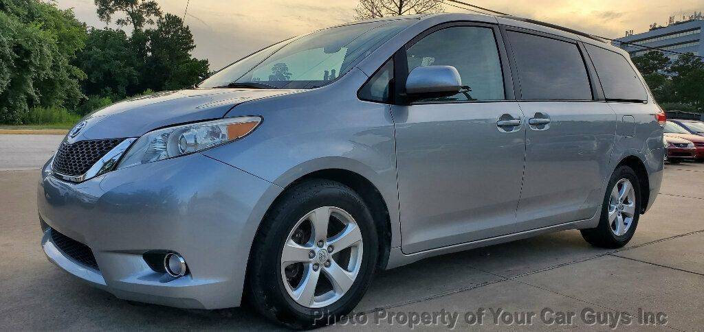 2013 Toyota Sienna LE — Minivan — 112,446 mi — Houston, TX