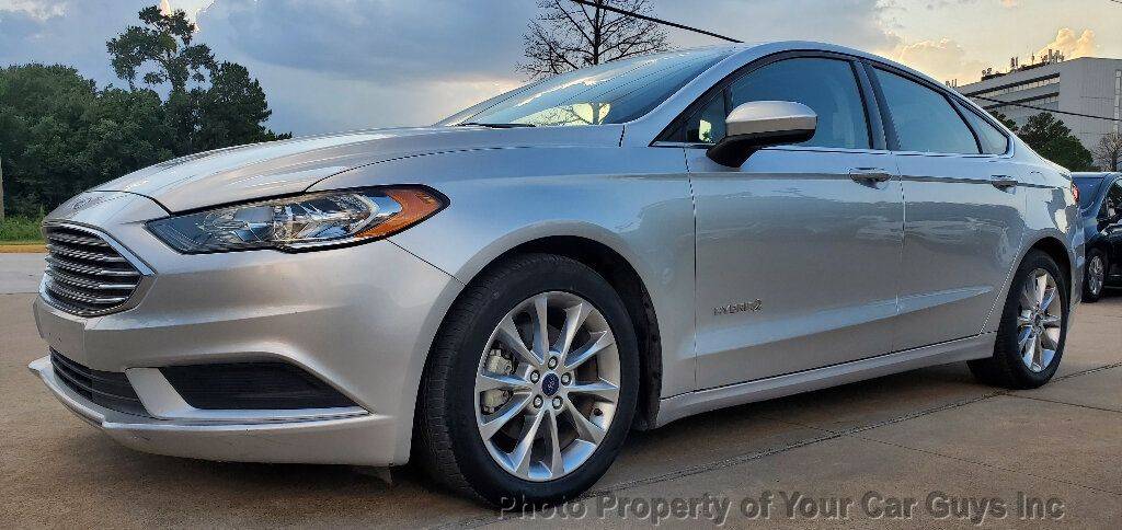 2017 Ford Fusion Hybrid SE — Sedan — 89,646 mi — Houston, TX