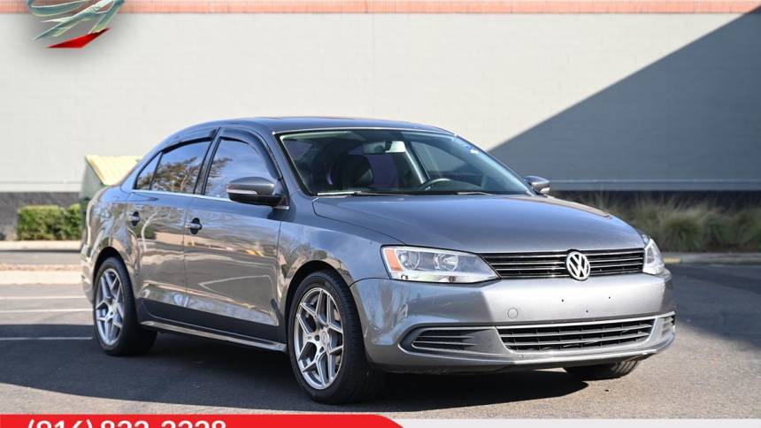 2014 Volkswagen Jetta 1.8T SE — Sedan — 124,223 mi — Sacremento, CA